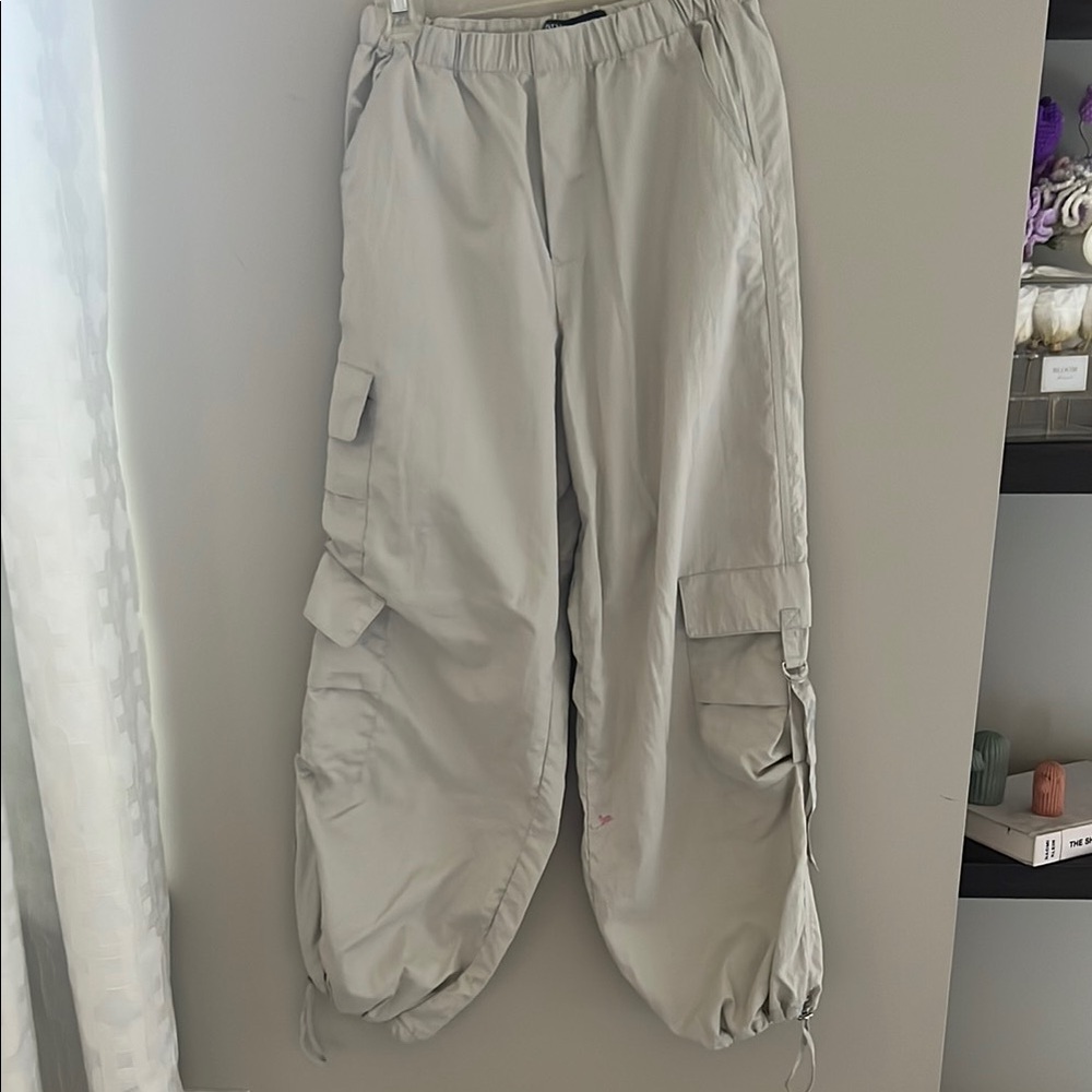 ZARA Cargo Pants with Relaxed Fit